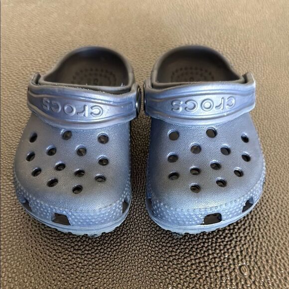 CROCS Blue Shoes  Sandals with Ventilation and Pivoting Heel Strap size C4 - Picture 1 of 6